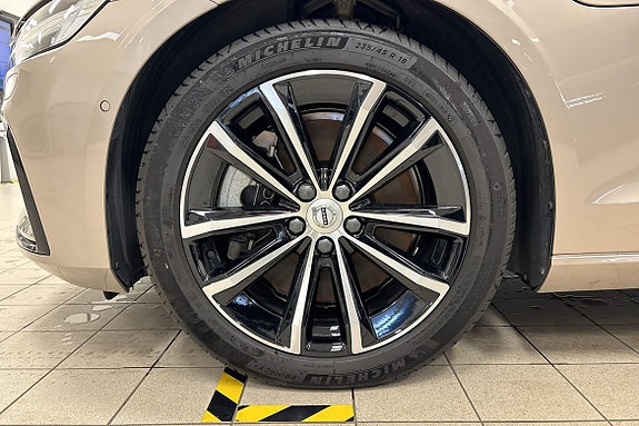 Volvo V60 18 of 18