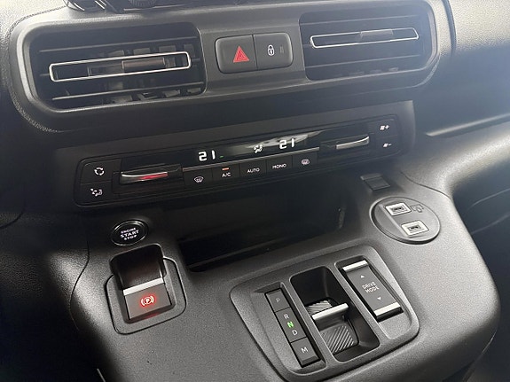Citroen Berlingo 12 of 23