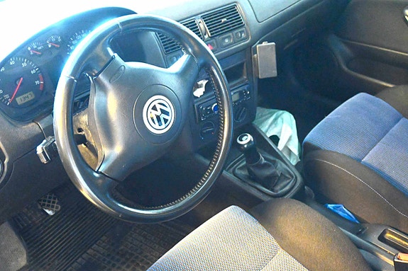 Volkswagen Golf IV 6 of 8
