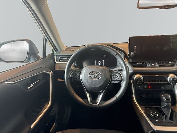 Toyota RAV4 11 of 12
