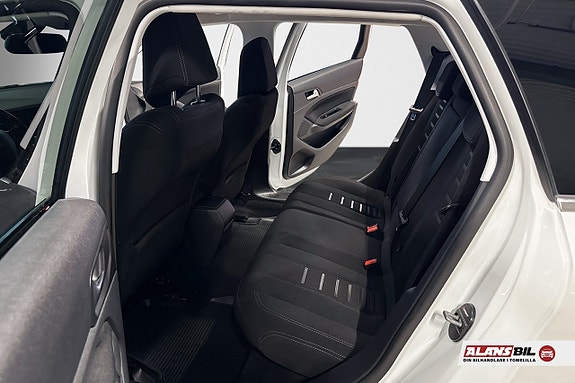 Peugeot 308 SW 6 of 10