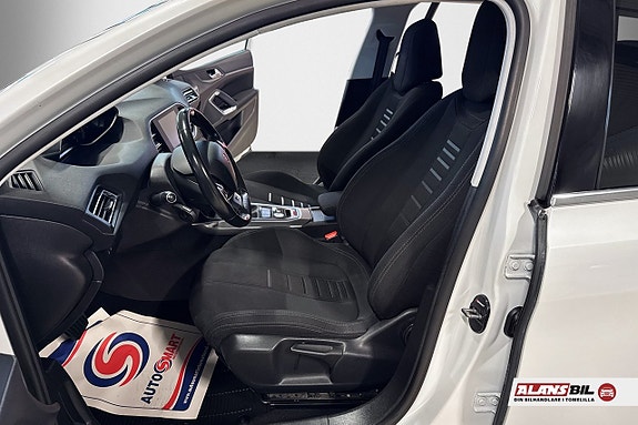 Peugeot 308 SW 5 of 10