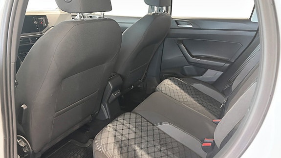 Volkswagen Taigo 12 of 13