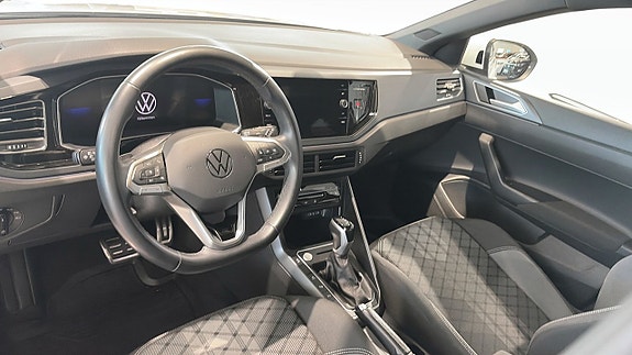 Volkswagen Taigo 2 of 13