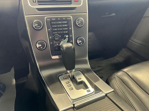 Volvo S60 19 of 25