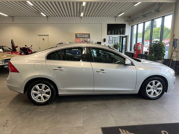 Volvo S60 8 of 25