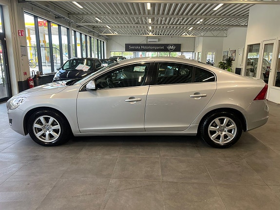 Volvo S60 4 of 25