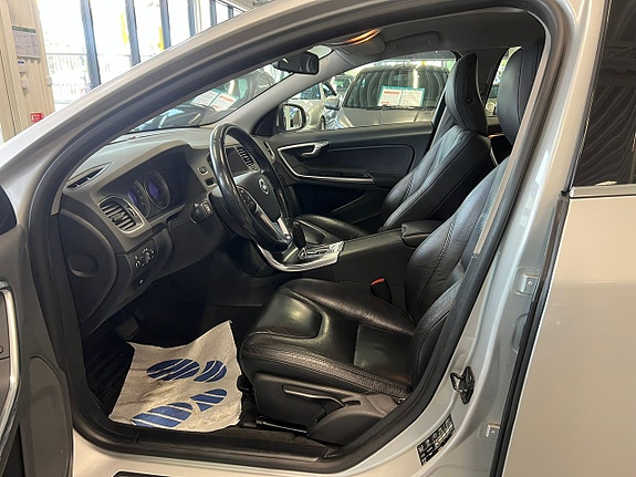 Volvo S60 9 of 25