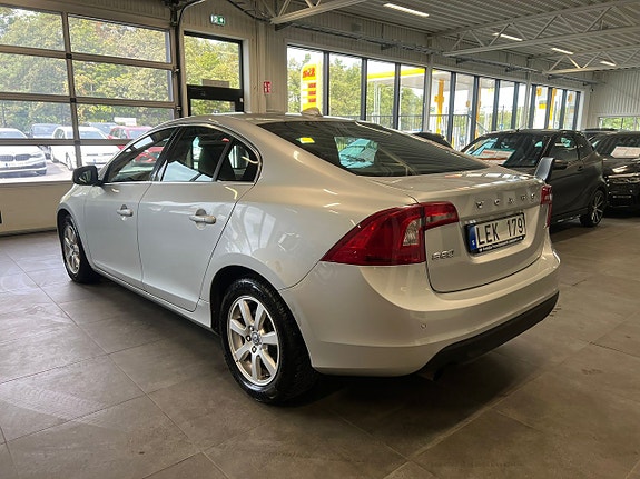 Volvo S60 5 of 25