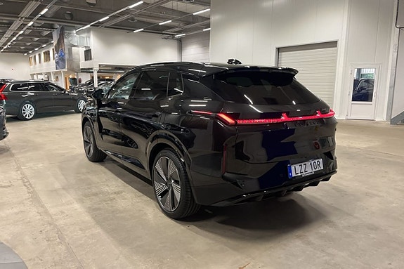 Lynk & Co 08 4 of 18