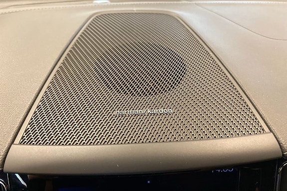 Volvo XC60 13 of 15