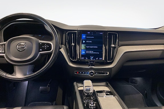 Volvo XC60 8 of 15