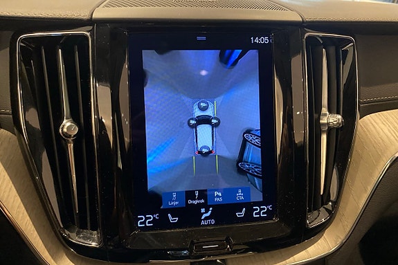 Volvo XC60 14 of 15