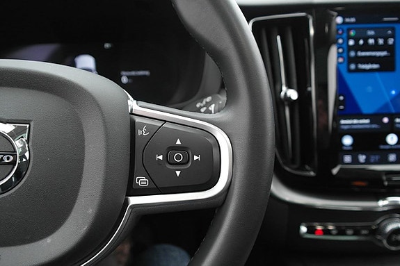Volvo XC60 17 of 30