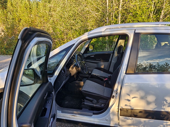Suzuki SX4 6 of 10