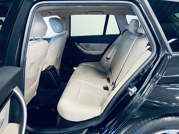 BMW 320d 9 of 14