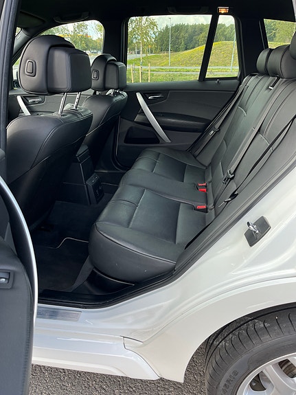 BMW X3 3 of 6