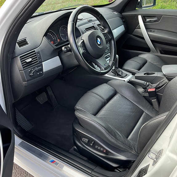 BMW X3 2 of 6
