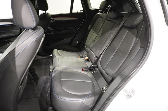 BMW X1 5 of 16