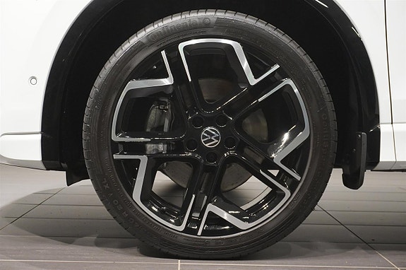 Volkswagen Tiguan 7 of 16