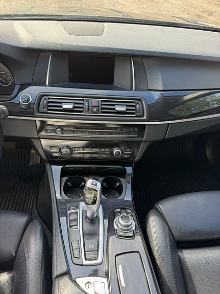 BMW 520d 15 of 19