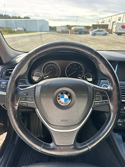 BMW 520d 14 of 19