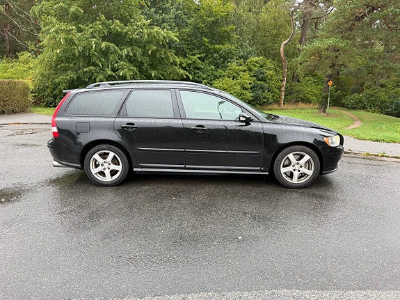 Volvo V50 2 of 6