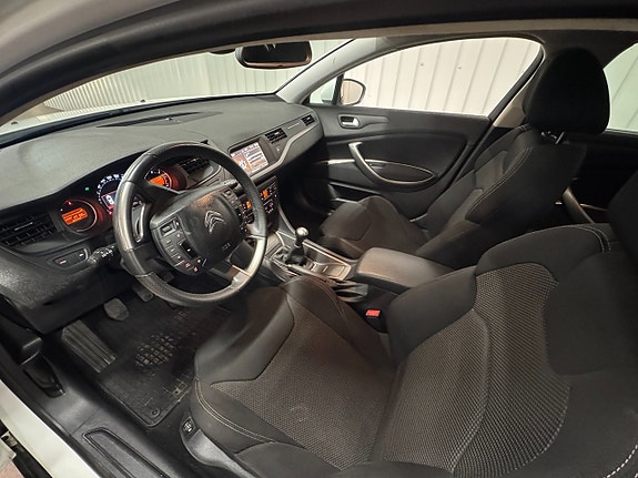 Citroen C5 9 of 12