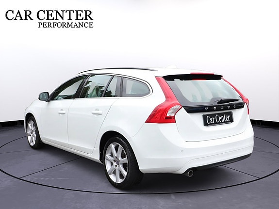 Volvo V60 7 of 20