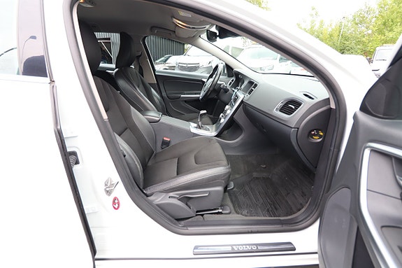 Volvo V60 15 of 20