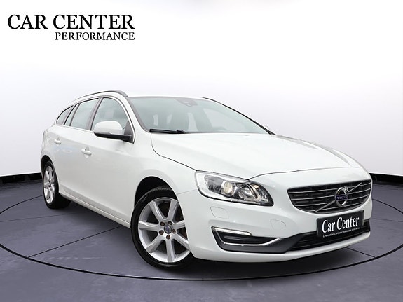 Volvo V60 2 of 20