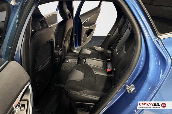 Volvo V40 6 of 10