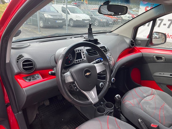 Chevrolet Spark 5 of 6