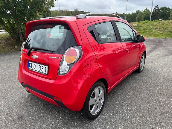 Chevrolet Spark 3 of 6