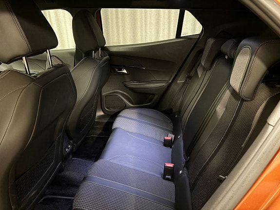 Peugeot 2008 6 of 17