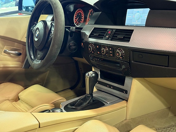 BMW 530Xi 15 of 24