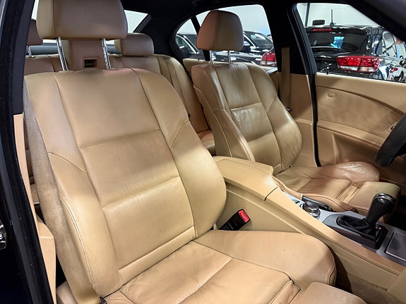 BMW 530Xi 14 of 24