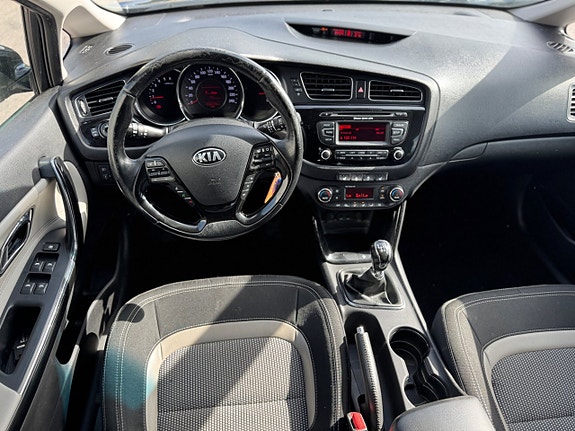 Kia Ceed 12 of 18