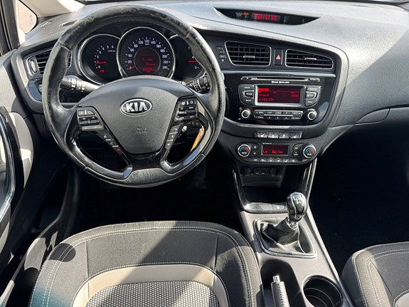 Kia Ceed 10 of 18