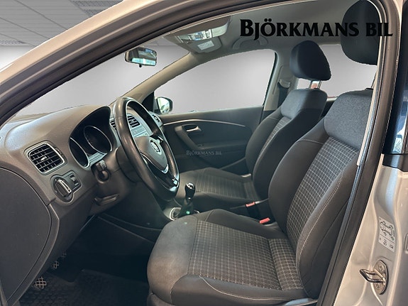 Volkswagen Polo 8 of 17