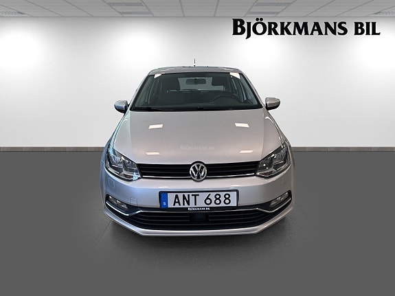 Volkswagen Polo 2 of 17