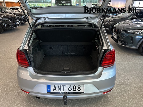 Volkswagen Polo 14 of 17