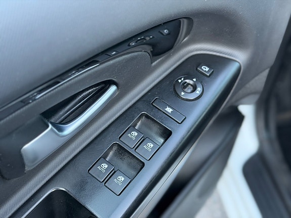Kia Ceed 15 of 19