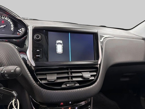 Peugeot 208 13 of 15