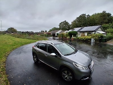 Peugeot 2008 2 of 8