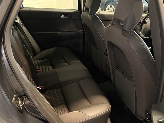 Volvo V50 8 of 12