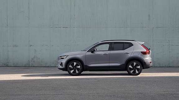 Volvo EX40 13 of 14