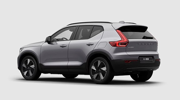 Volvo EX40 3 of 14
