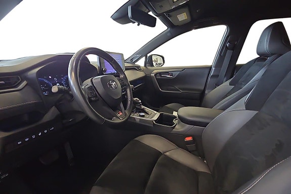 Toyota RAV4 12 of 21