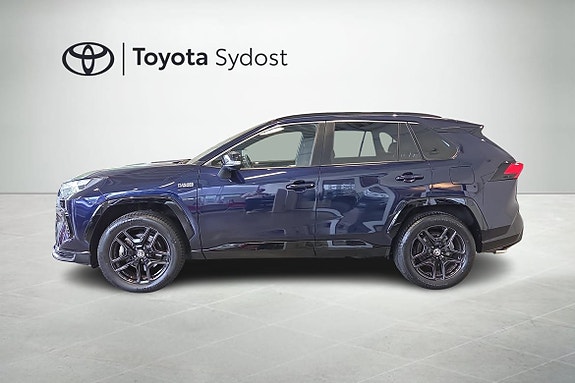 Toyota RAV4 4 of 21